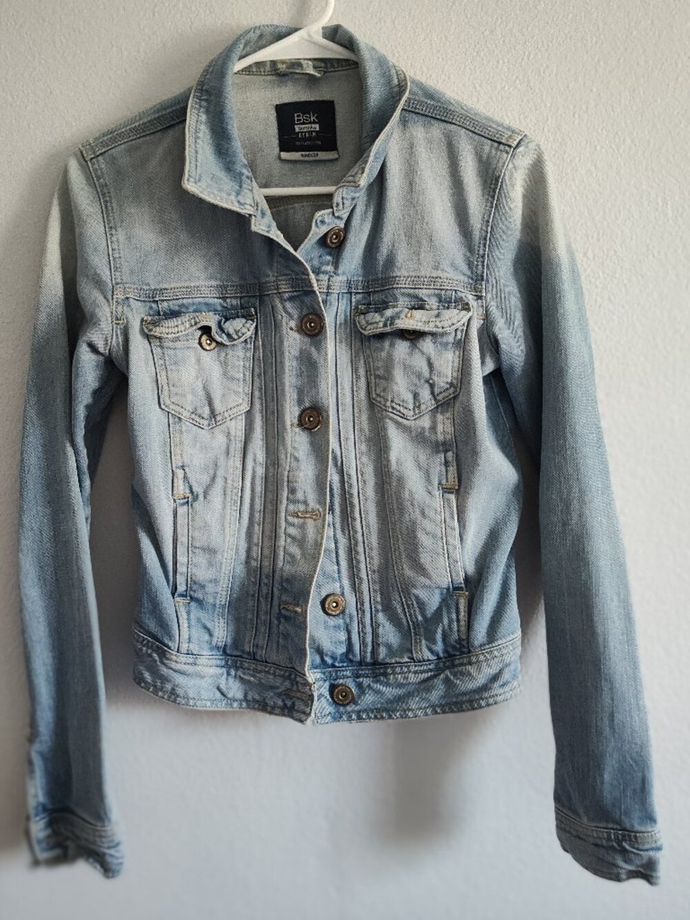 💙 Bershka Light Wash Denim Jacket | Size 28 | Very Good Condition - Picture 2 of 13
